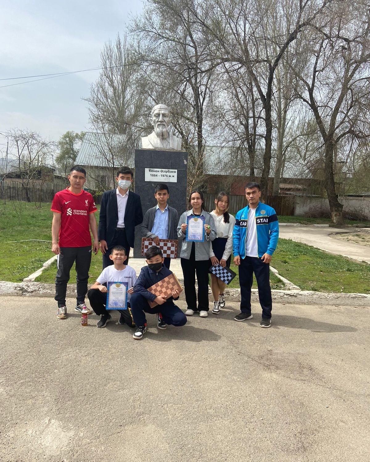 Шахматтан өткен мектеп аралық жарыста, мектебіміздің 5-6 және 9-11 сыныптары жүлделі 3-орынды иеленді